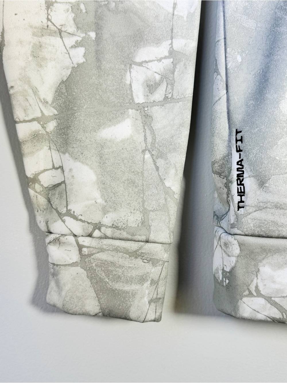 Nike Therma Dri-FIT Hoodie Mens M Grey White Marble Print DQ4836-077 Pullover - Picture 8 of 16